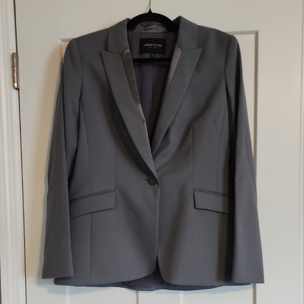 NWOT Lafayette 148 New York Wool With Silk trim Elegant Gray Blazer